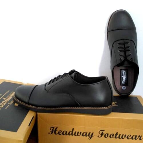 Rekomendasi Sepatu Formal di Bawah 300 Ribu