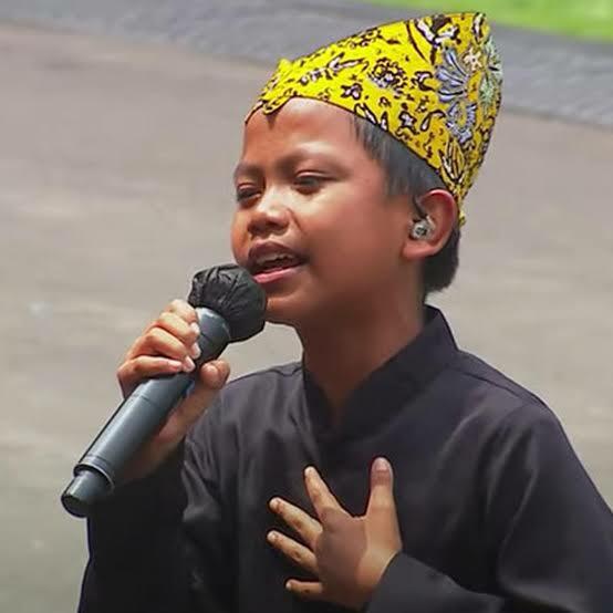 7 Lagu Indonesia Paling Viral Di 2022 Versi TS! Kalian Dengar Yang Mana Aja Nih?
