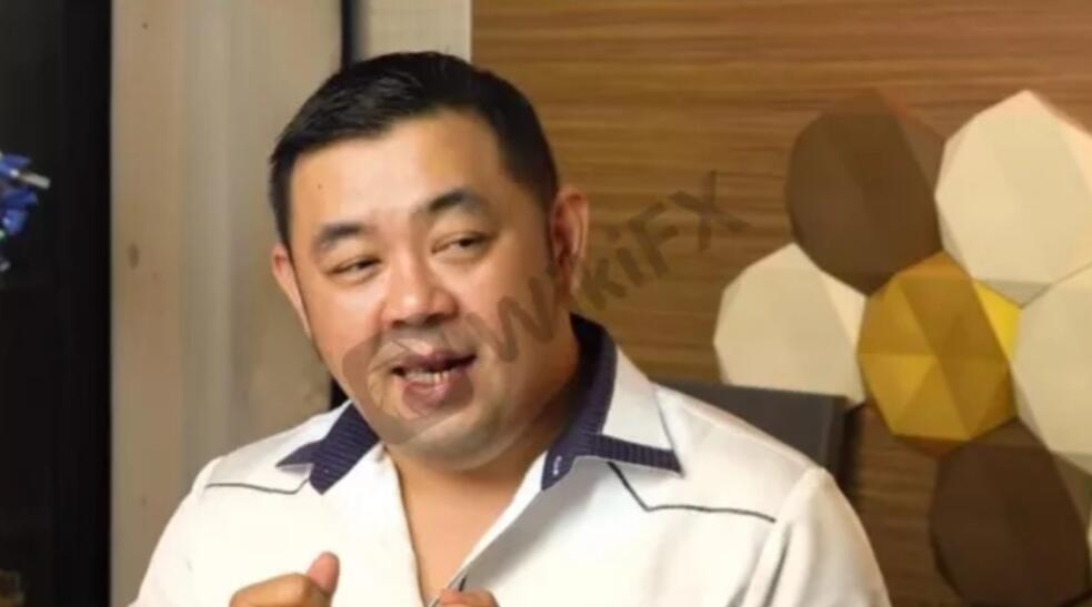 Dituduh Pansos Soal Money Game