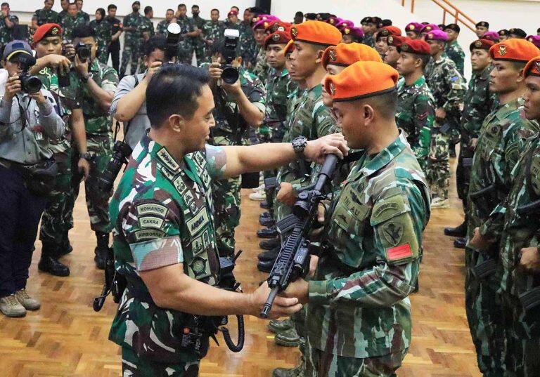 Satuan Elit TNI Dipersenjatai Senapan Serbu Dasan DSAR-15P