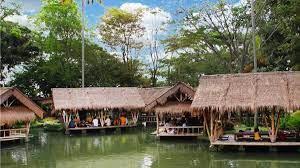 Floating Resto Sleman | Restoran Terapung yang Menawarkan Suasana Asri