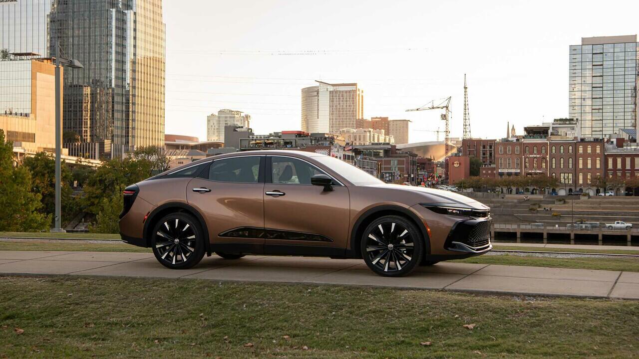 Berikut Harga dan Tanggal Rilis Toyota Crown Tahun 2024 KASKUS