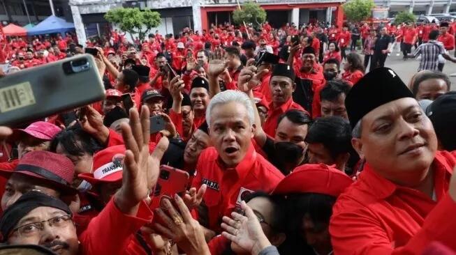 Ganjar Pranowo Diteriaki Presiden saat Hadir di HUT PDIP ke-50