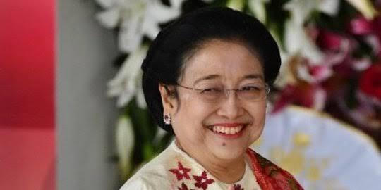 Megawati Bicara Perempuan Harus Jadi Pemimpin di Depan Ganjar dan Puan