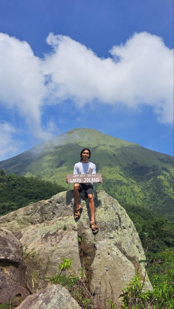 Pendakian Gunung Gajah Mungkur Dan Beberapa Peninggalan Bersejarah Didalamnya