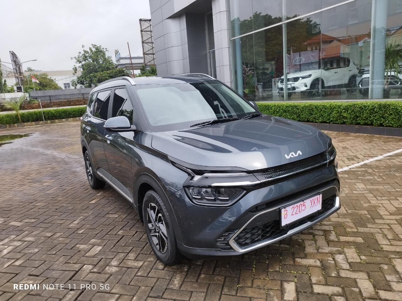 Variant Warna Unggulan Pada Mobil Kia Carens 2023