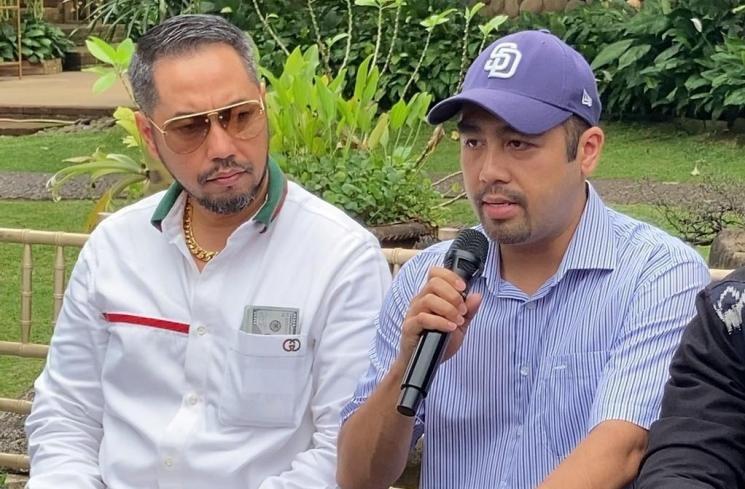 Adik Ferry Ketiplek Sunan Kalijaga: Bedanya yang Asli Ada Dollar di Saku Kemejanya