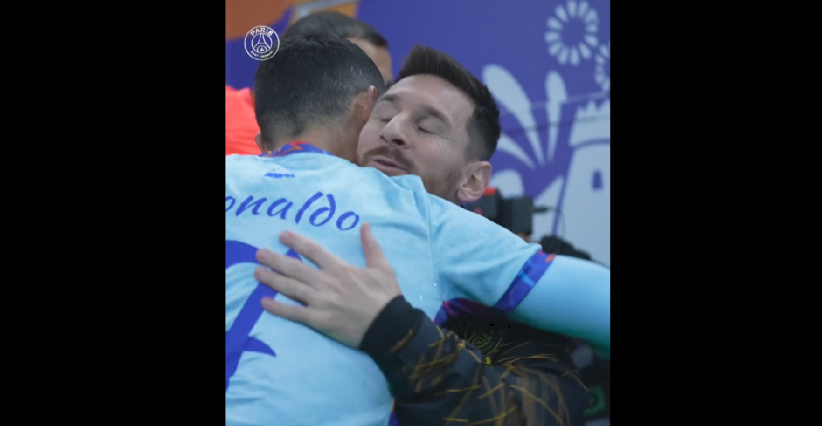 Viral..! Pelukan Mesra Cristiano Ronaldo ke Lionel Messi,.!!