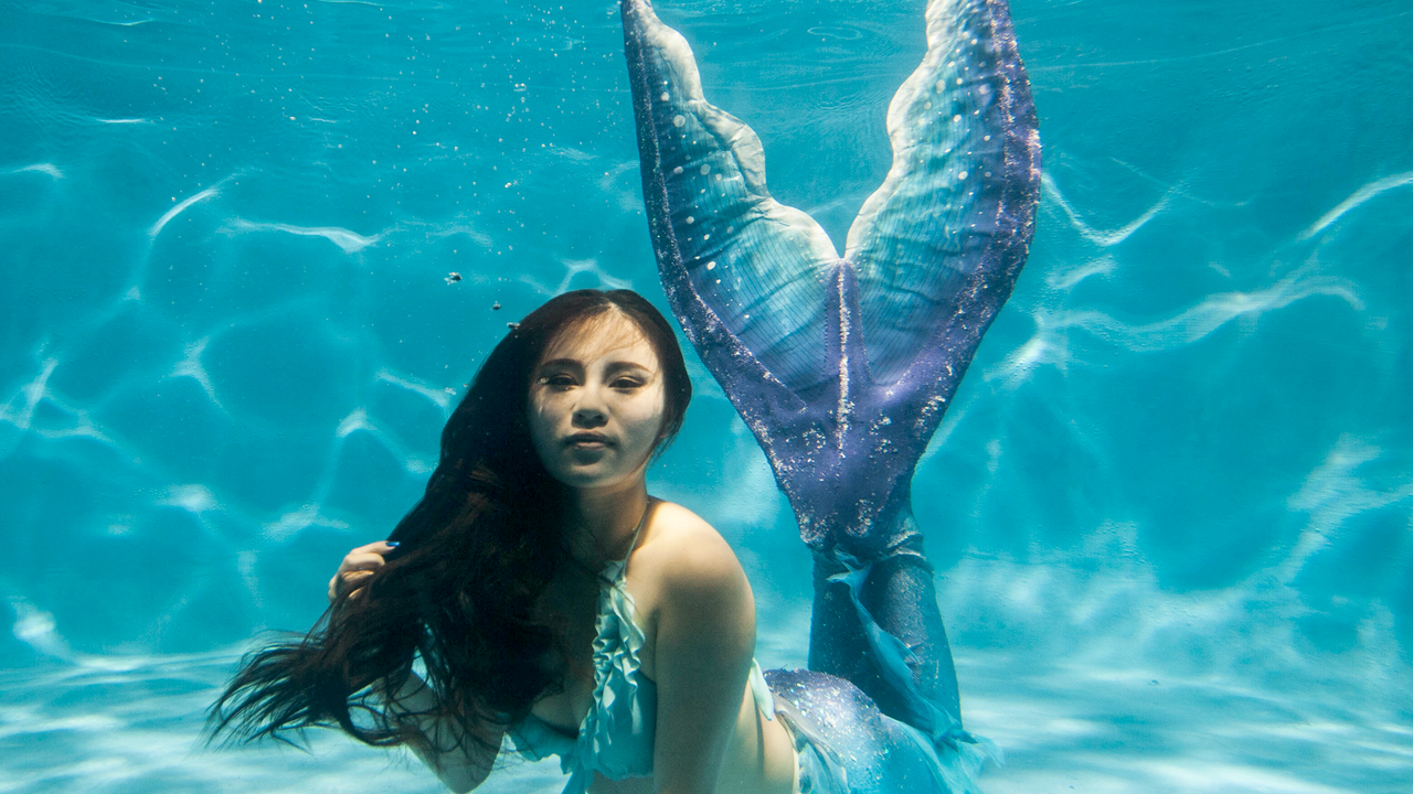 Mermaids, Makhluk Mitos Wanita Setengah Ikan, Apakah Sama Dengan Puteri Duyung?