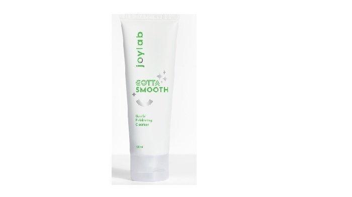 5 Rekomendasi Eksfoliator Scrub yang Ampuh Hempas Kulit Mati