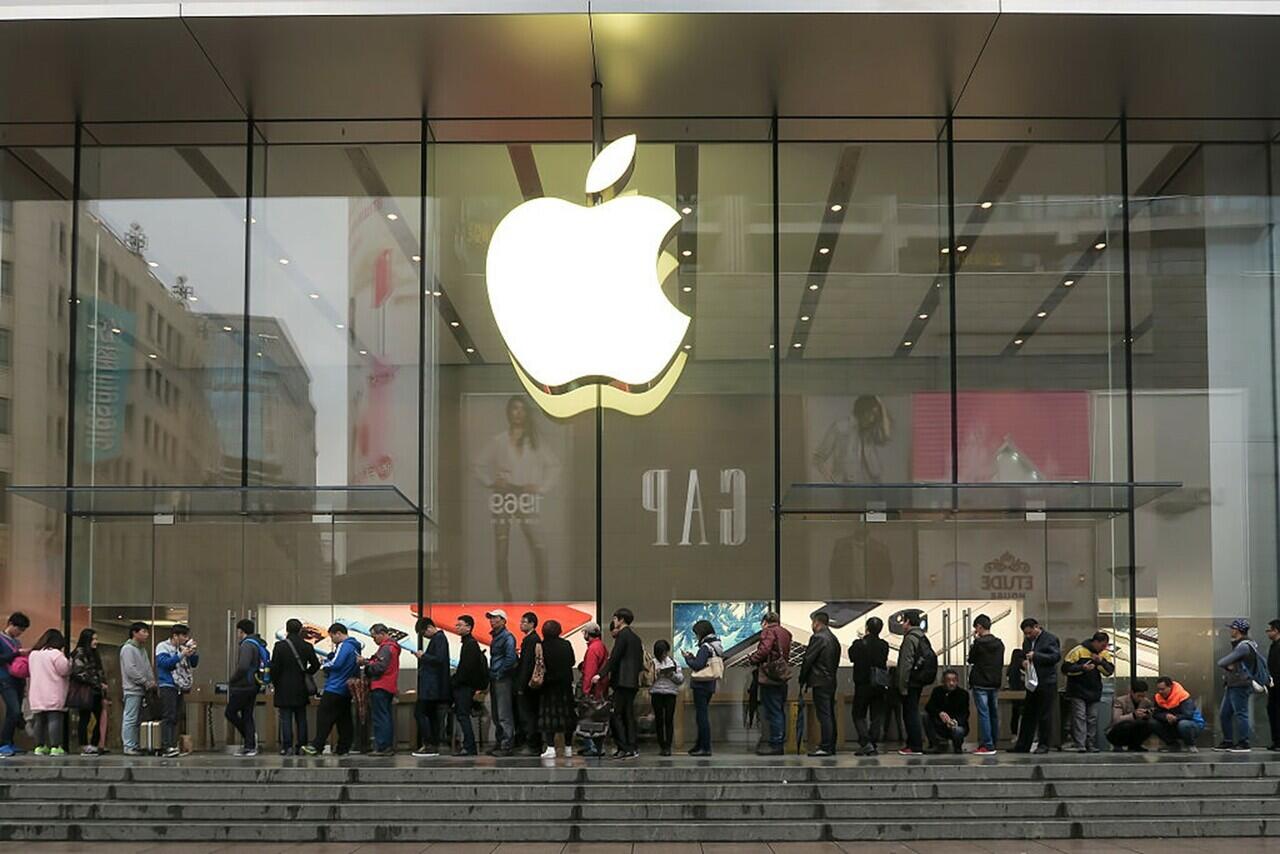 Apple PHK Karyawan Toko Retail?