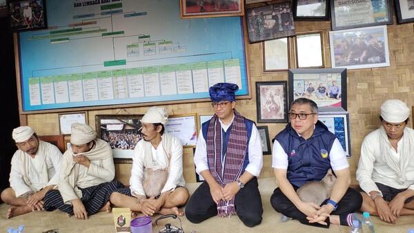 Anies Kunjungi Desa Baduy Luar, Terima Curhat Kolom Agama di KTP