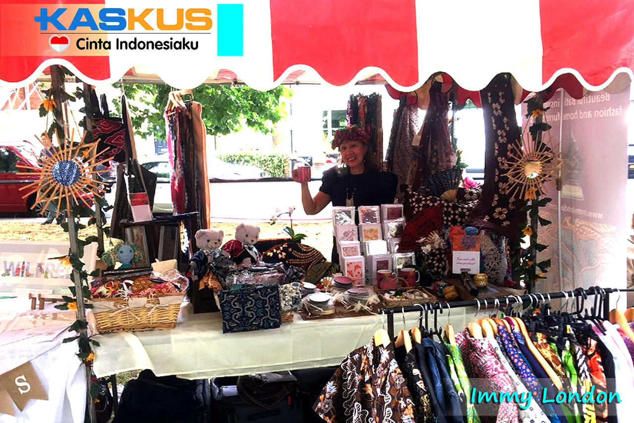 Immy London Pengusaha Batik Asal Indonesia Memenangkan Penghargaan No.1 di London