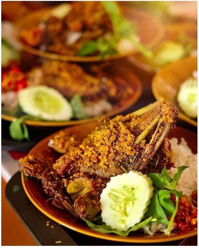 Kuliner Favorit dan Destinasi Wisata Unik di Madura