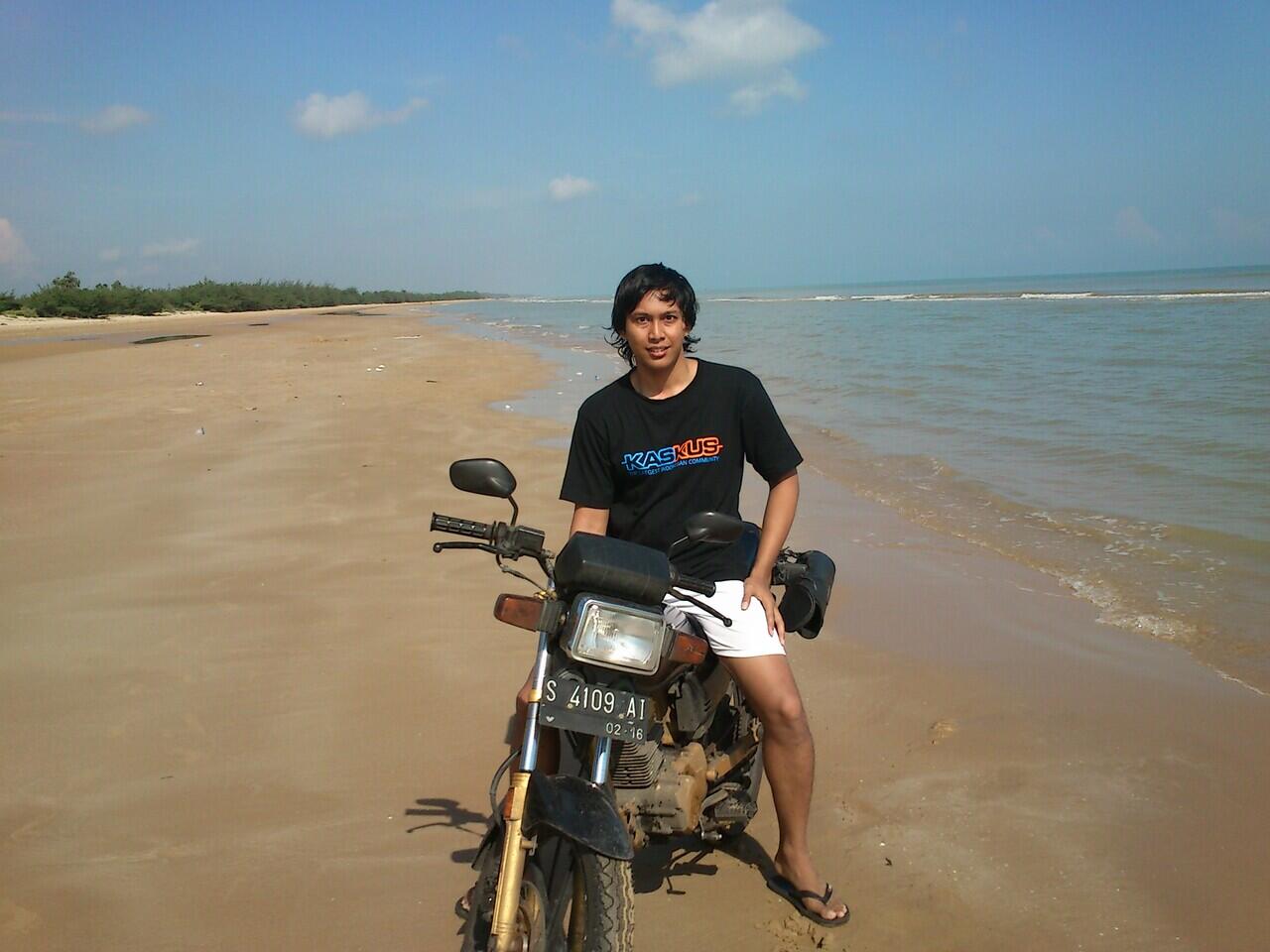 ۞ ₪ PANTAI LOMBANG YANG MENAWAN ₪ ۞