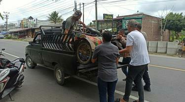 Bocah Kelas 6 SD Antar Ayah Berobat 160 KM Pakai Becak Motor, Sayangi Ayahmu Gan!