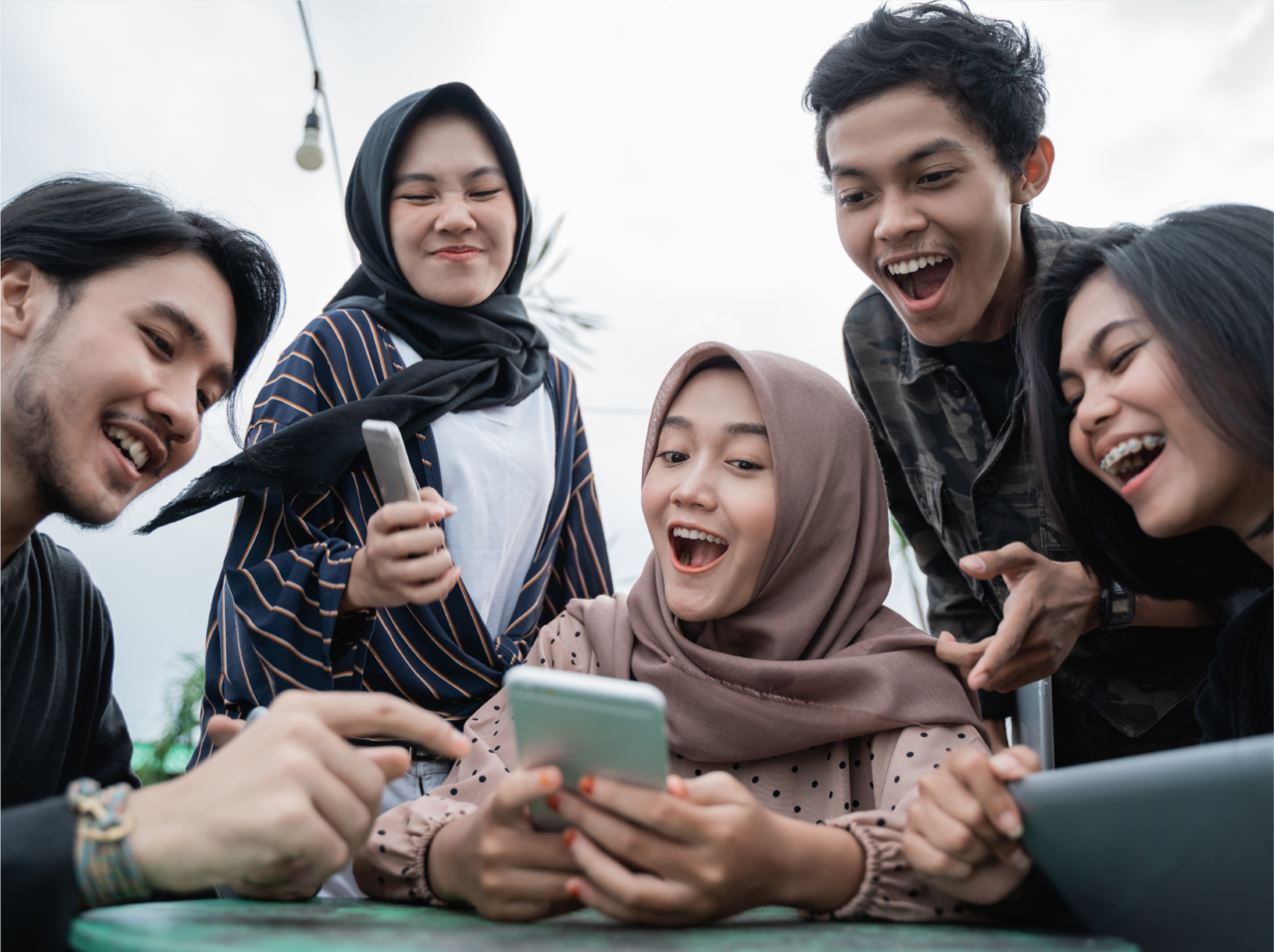 Apakah Gen Z Cari Uang Hanya Untuk Self Reward? Bukan Untuk Investasi atau Saving