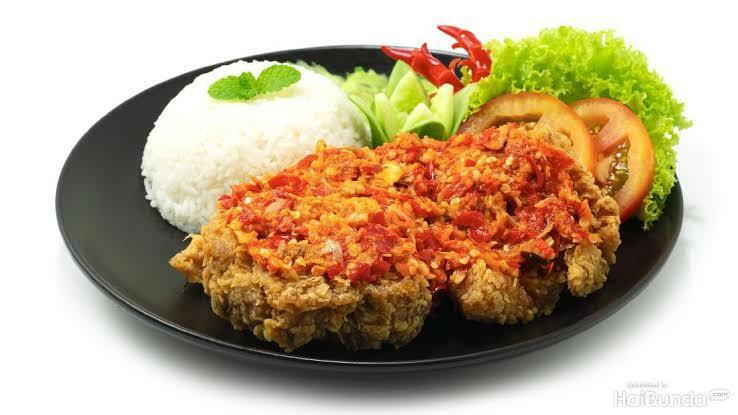 5 Makanan yang Paling Sering Dipesan Ojek Online! Kamu Suka Pesan Yang Mana?