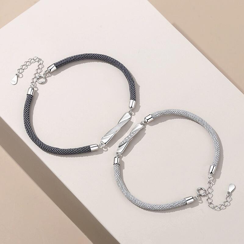 GELANG COUPLE YANG BIKIN AGAN DAN PASANGAN MAKIN KOMPAK DAN SERASI
