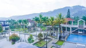 Keindahan Villa Rumah Bunda dan Villa Rone