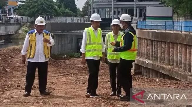 Jokowi Teken PP, Polri Berwenang Lakukan Penyidikan Sektor Jasa Keuangan