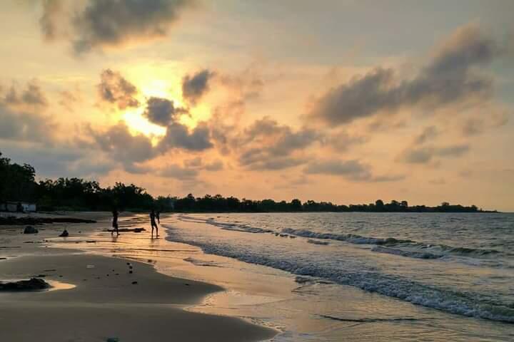 Pantai Siring Kemuning, Pantai Yang Hits Di Bangkalan