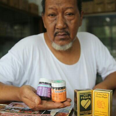 Ingin Rumah Tangga Harmonis? Minum Jamu Empot Empot Super Empot dari Bangkalan!