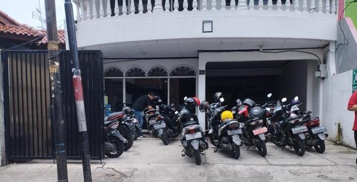 warga harap kedai bakmi viral jakpus punya parkir sendiri