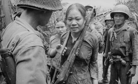 9 Februari 1965 Tentara Amerika Pertama Tiba di Vietnam dan 58.281 Ibu pun Menangis!