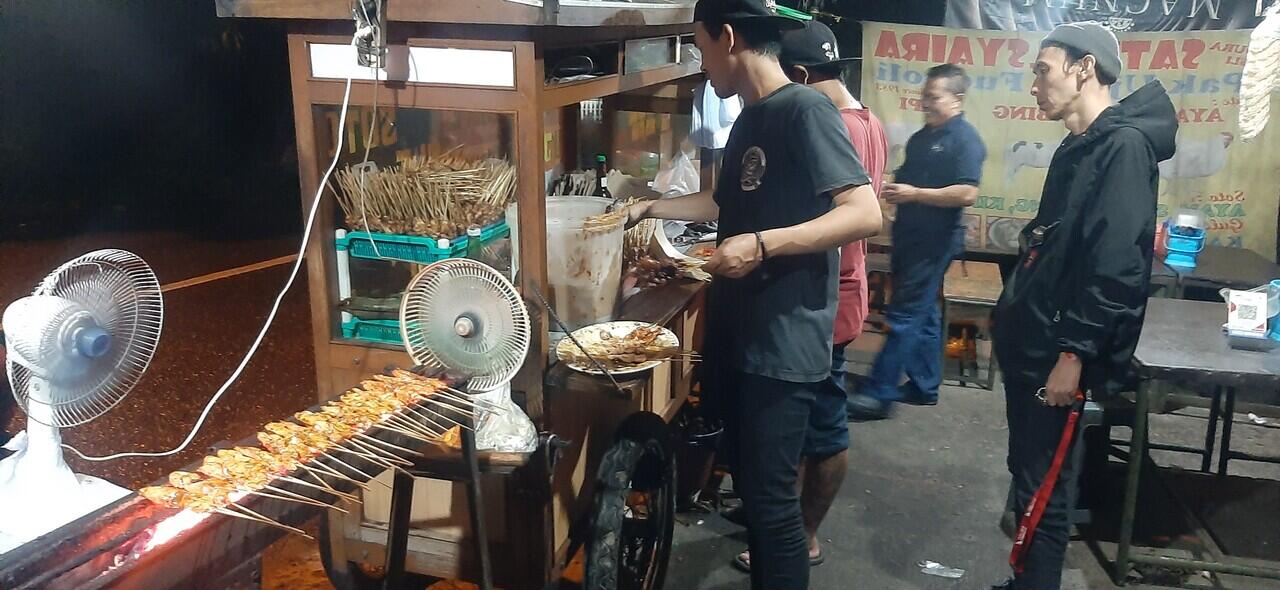 SATE MADURA - BANDUNG PUNYA RASA