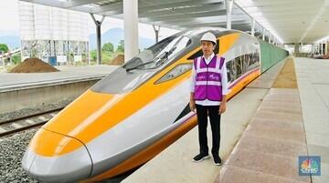 Proyek Kereta Cepat Mandek? Jadi Pertaruhan Jokowi di 2023