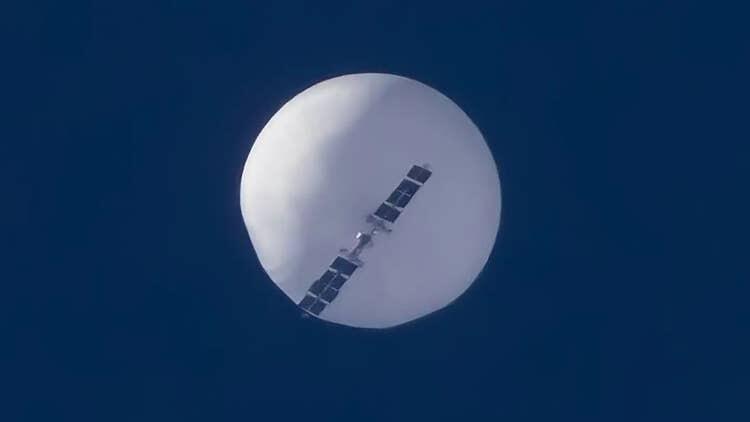 US Navy Rilis Foto dari Puing Balon Mata-Mata Milik China