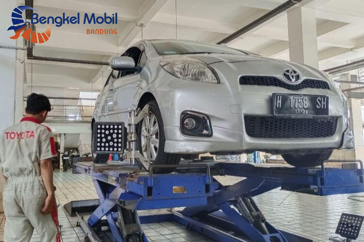 Perhatikan Komponen Ini Saat Mobil Sering Melintasi di Jalan Rusak