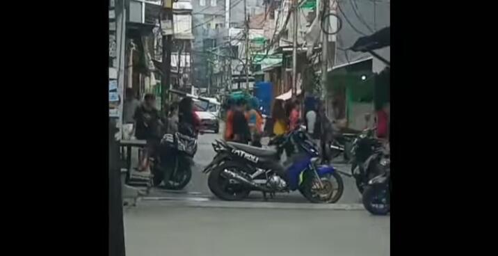 Stop Egois Tutup Jalan Untuk Senam, Mengganggu Kenyamanan dan Lalulintas Berkendara