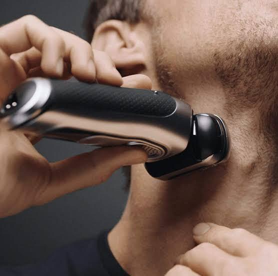 REKOMENDASI ALAT CUKUR KUMIS BIKIN PENAMPILAN JADI TAMPAN MAKSIMAL