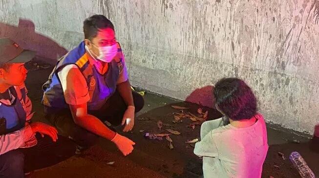 Wanita Muda Ditemukan Habis Diperkosa di Semak Pinggir Tol Tangerang, Waspada Sist!