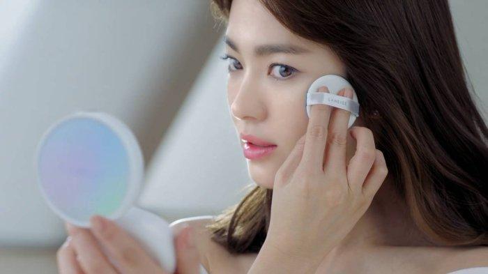 5 Rekomendasi BB Cushion yang Cocok Kamu Gunakan untuk Jalan-jalan, Coveragenya Juara