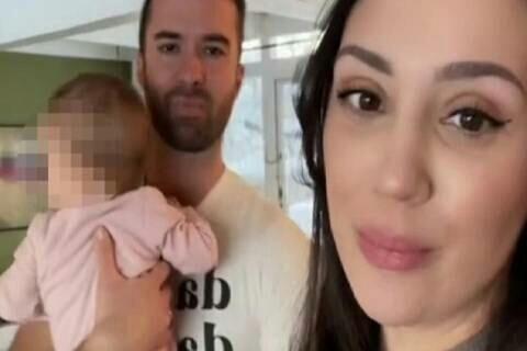 Kisah Suami Penuh Inspirasi: Joshua Menyusu Istrinya Agar Payudara Tidak Penuh!