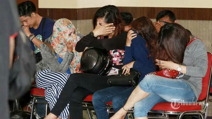 6 Pasangan Mesum Terjaring Razia Saat Malam Valentine di Surabaya