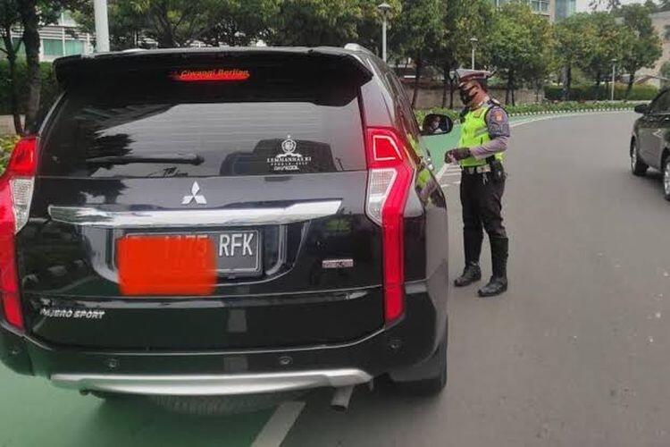 Politisi Nasdem Kehabisan Pelat RF, PDI-P: Pakai Nomor Umum Saja, Kasih Contoh Rakyat