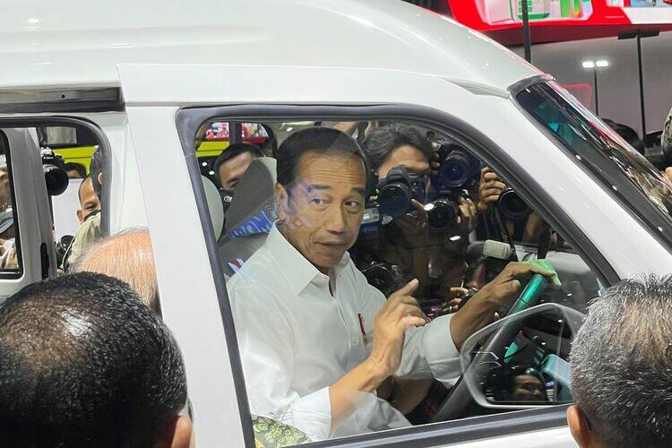 Jokowi Mendapat Gelar Bapak Otomotif Indonesia, Setuju Nggak Nih Gan? 