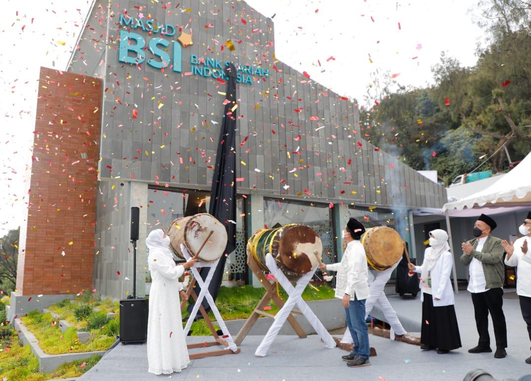 WISATA BERSAMA BANK SYARIAH INDONESIA