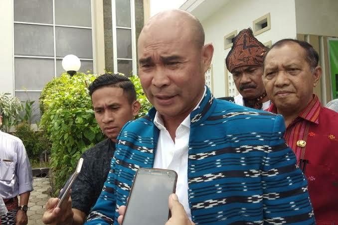 Kisah Viktor Laiskodat, Gubernur NTT yang Dulunya Pemulung dan Preman!