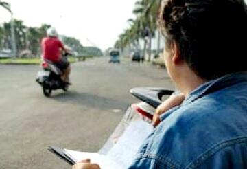 Pantesan Kasar, Gaji Debt Collector Ternyata Segini, Gan!