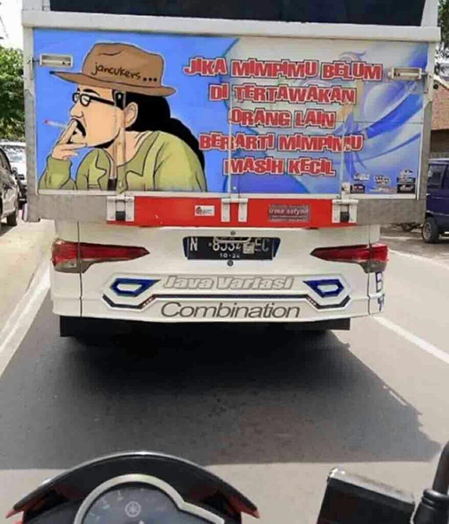 Just For Laugh: Meme Tentang Reich ke 4