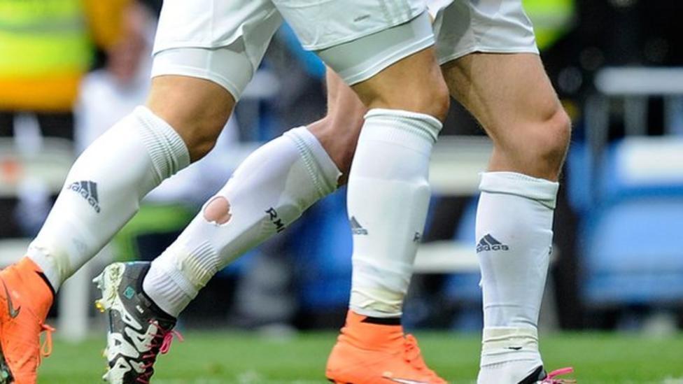 Kaos Kaki Bolong Dan Mini Soccer, Bukan Sekedar Gaya Tapi Ada Alasan Fisiologis