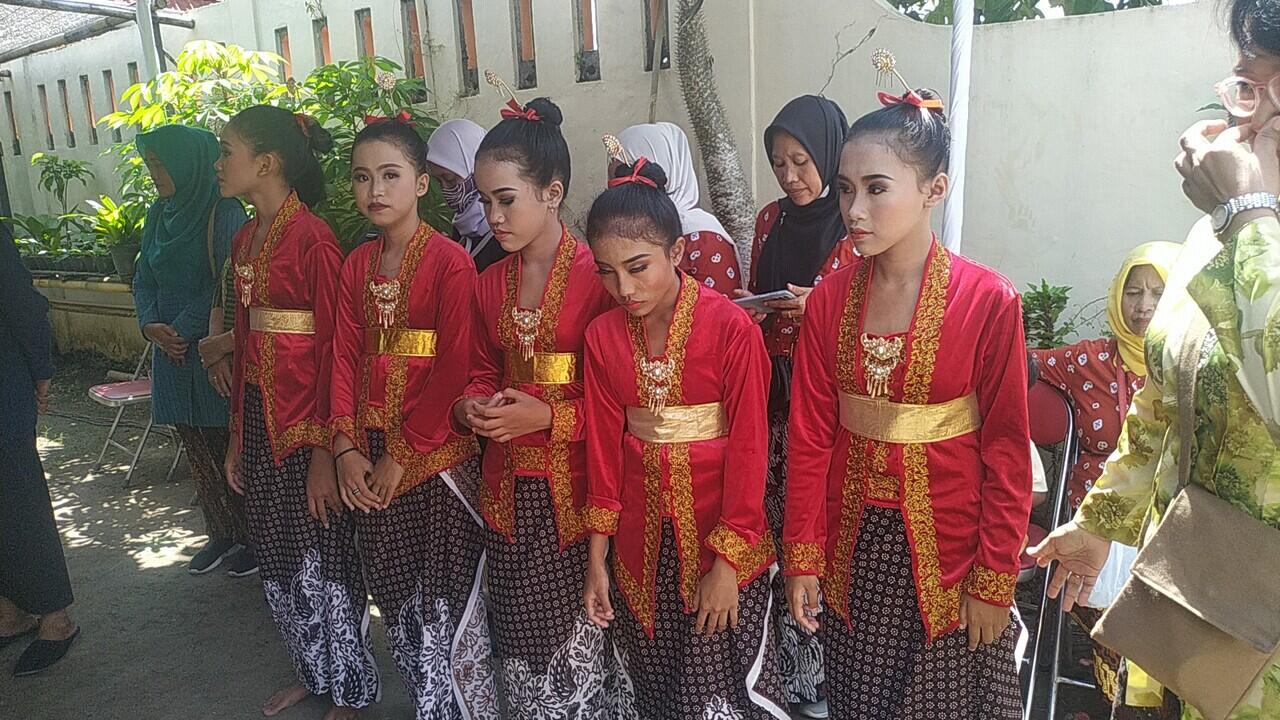 Kirab Budaya Sadranan Dusun Kradenan, Banyuraden, Gamping Sleman Yogyakarta