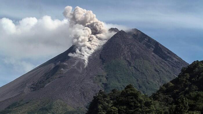 Fakta Menarik Gunung Merapi yang Bikin Merinding