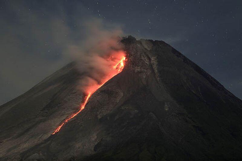 Merapi Berstatus Siaga, Sultan : Nggak akan meletus seperti dulu