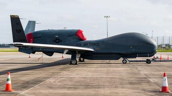 Paman Sam Diam-Diam Tempatkan Drone Jumbo RQ-4 Global Hawk di Singapura